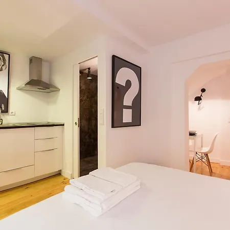 My Lx Flat@castle Apartment