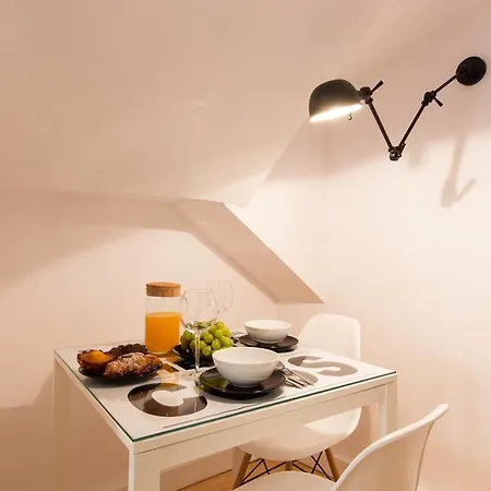 My Lx Flat@castle Apartment